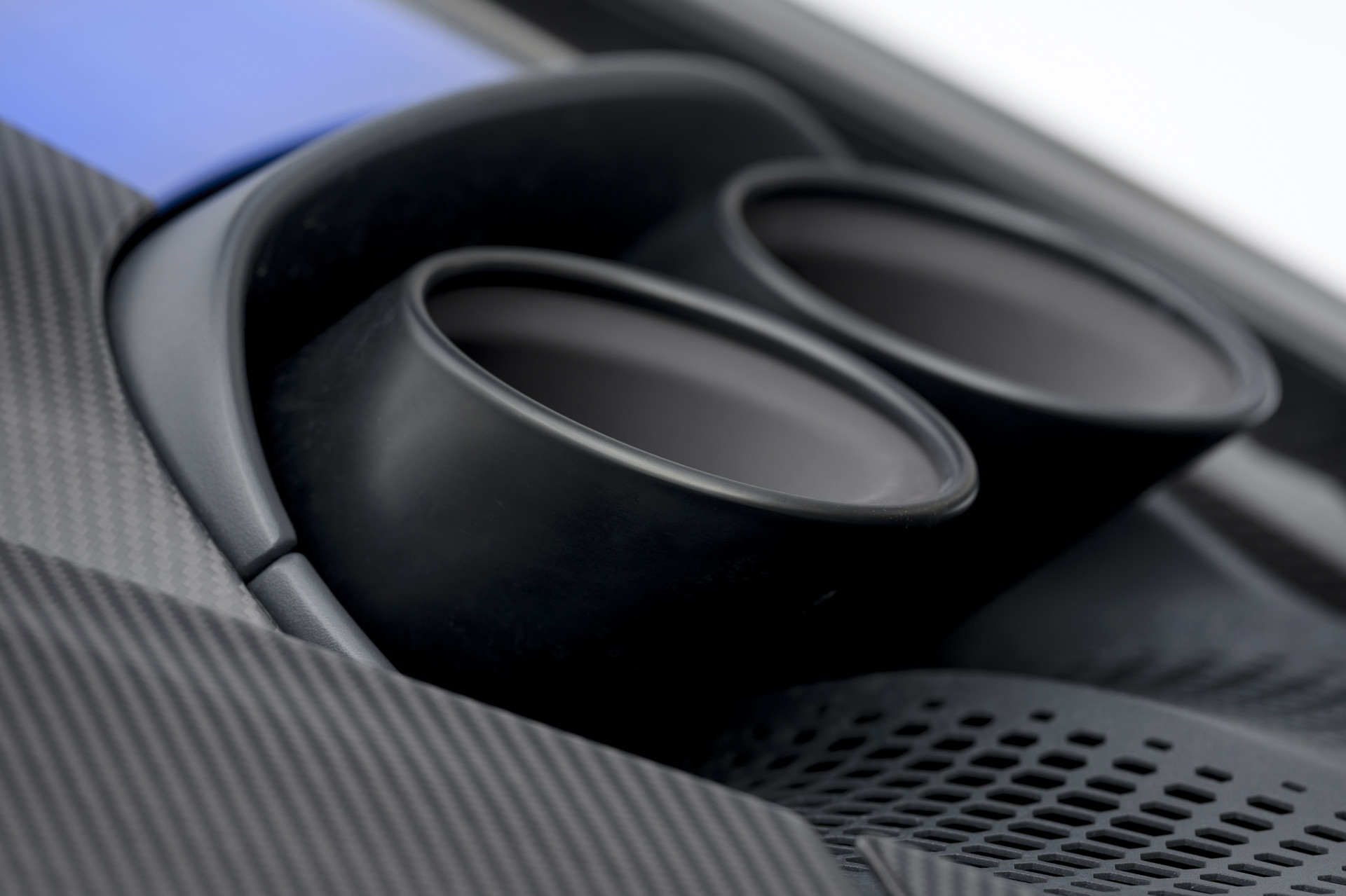 Review Aston Martin Valhalla (2026) - eerste test AutoGids