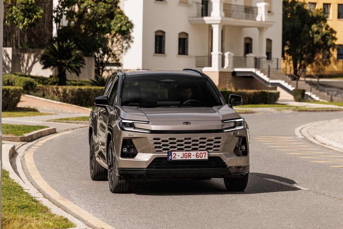 2026 Toyota RAV4 Hybrid review