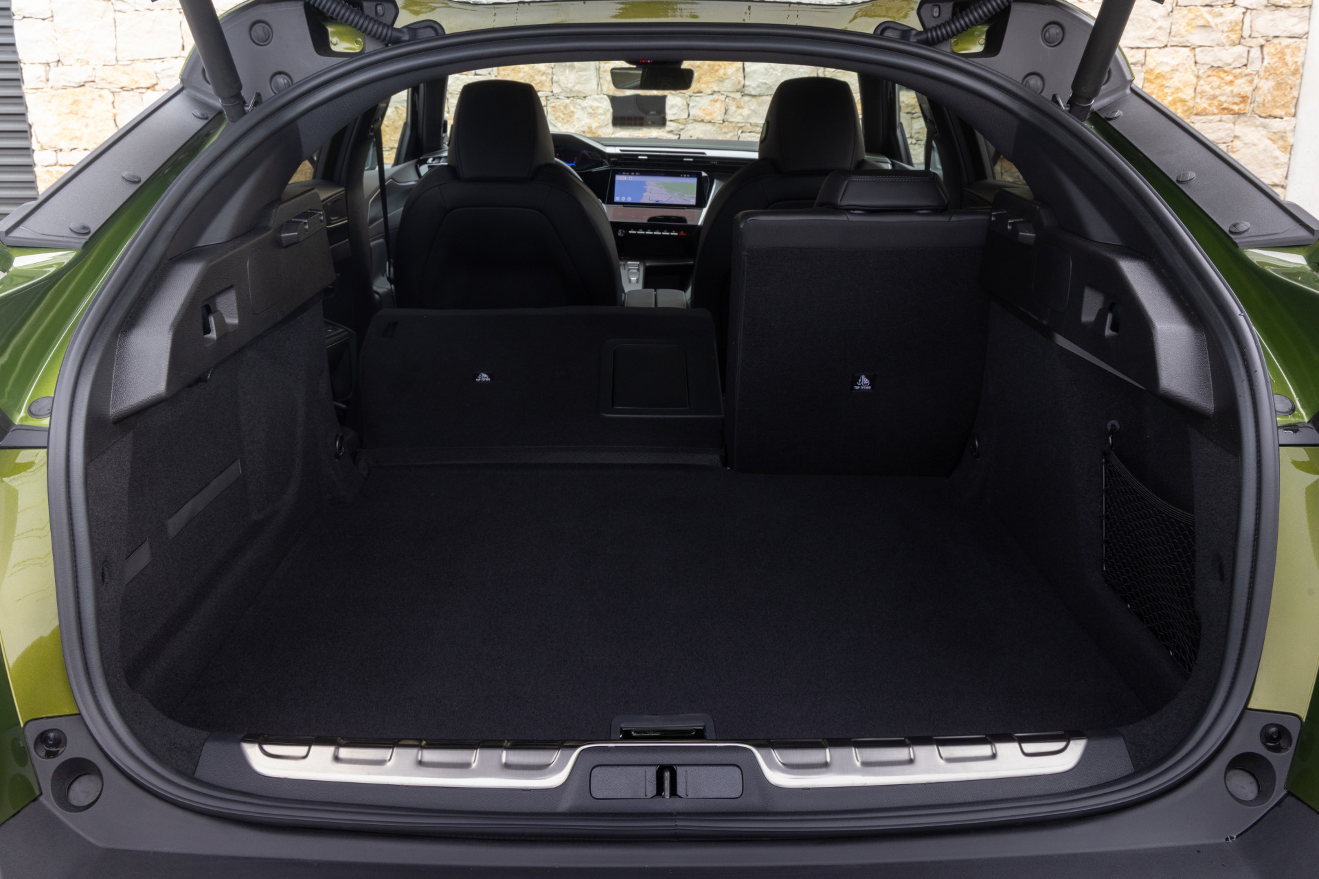 &nbsp;Review Peugeot E-408 (facelift 2026) - eerste test AutoGids