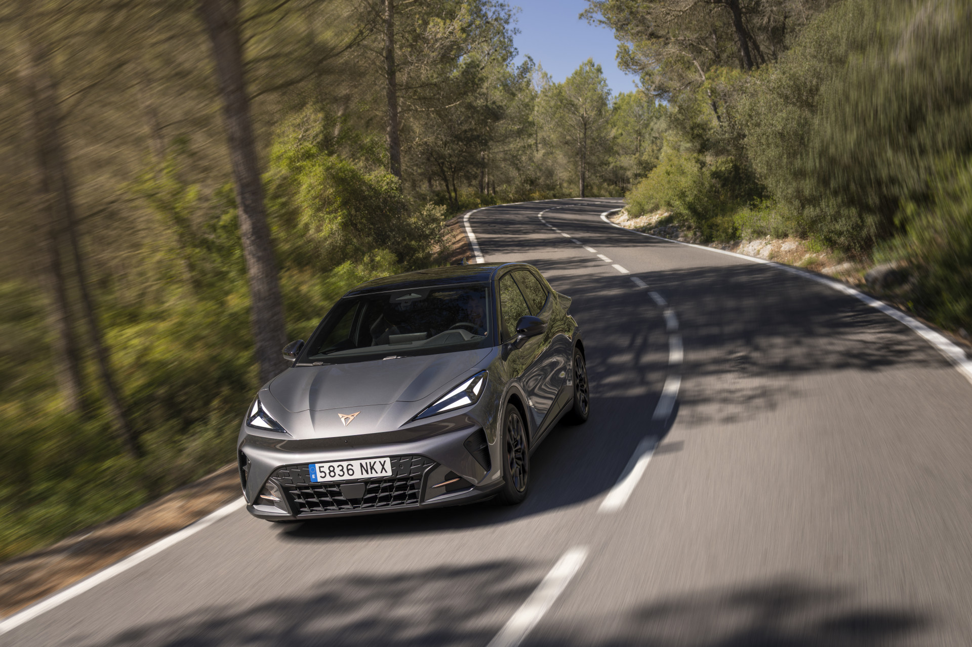 Review Cupra Raval (2026)