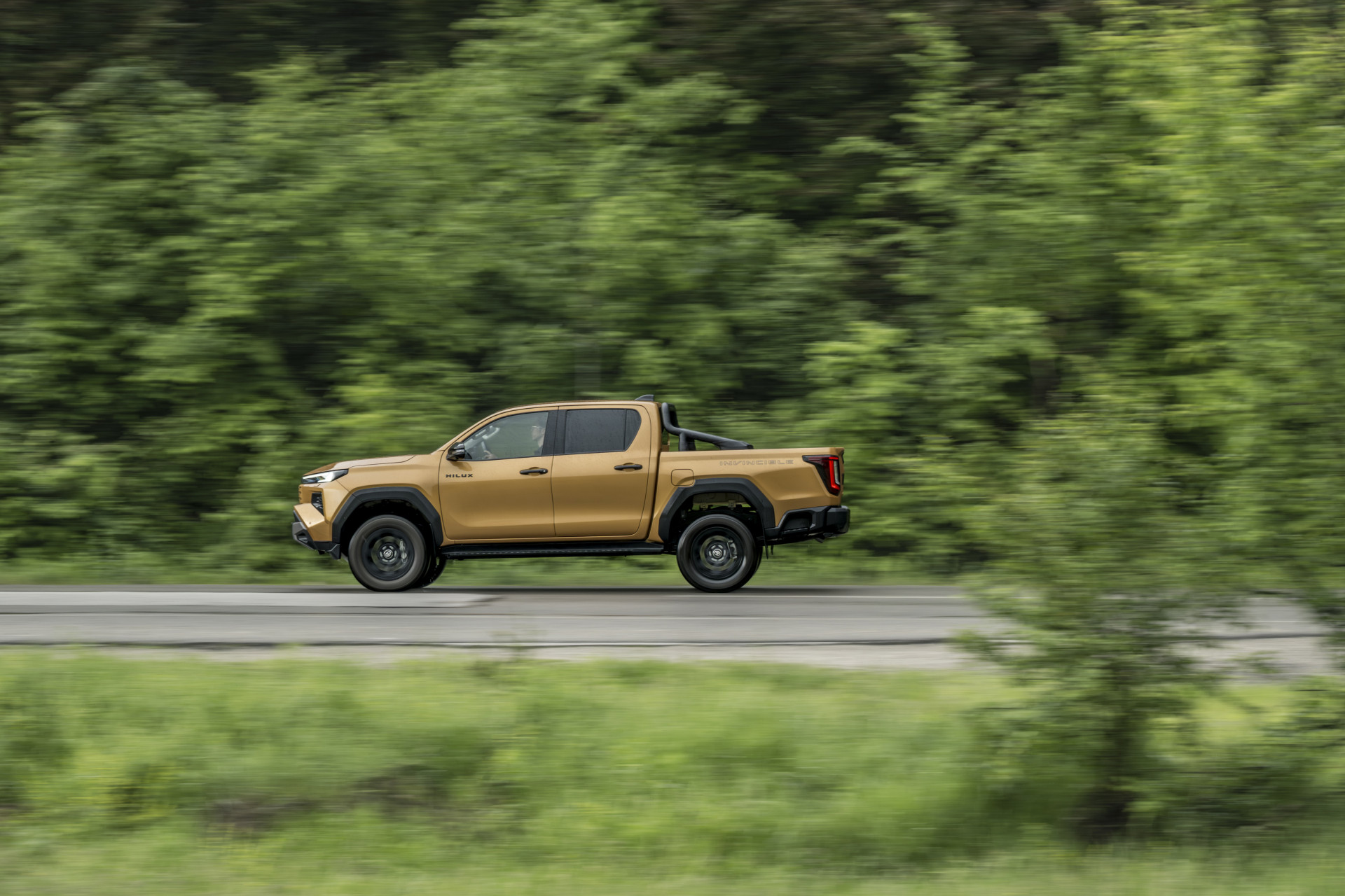 Review Toyota Hilux 2.8 Diesel Hybrid 48V (2026) - eerste test AutoGids