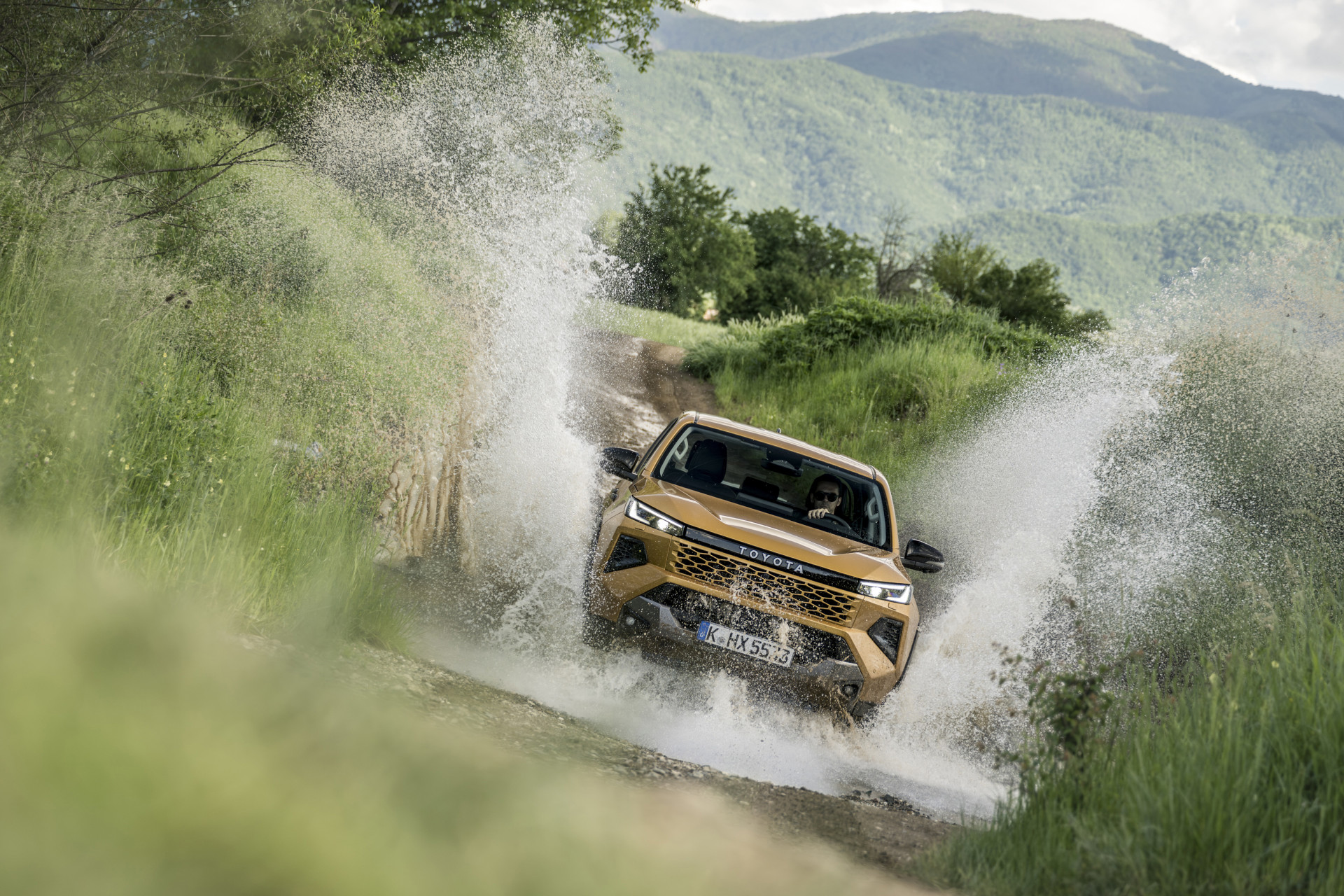 Review Toyota Hilux 2.8 Diesel Hybrid 48V (2026) - eerste test AutoGids