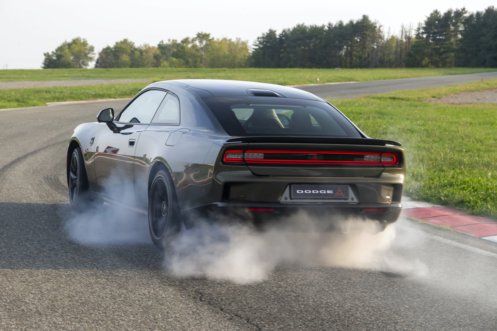 Dodge Charger Six Pack Scat Pack (2026) : Les prot&eacute;ines plutot que le muscle ?