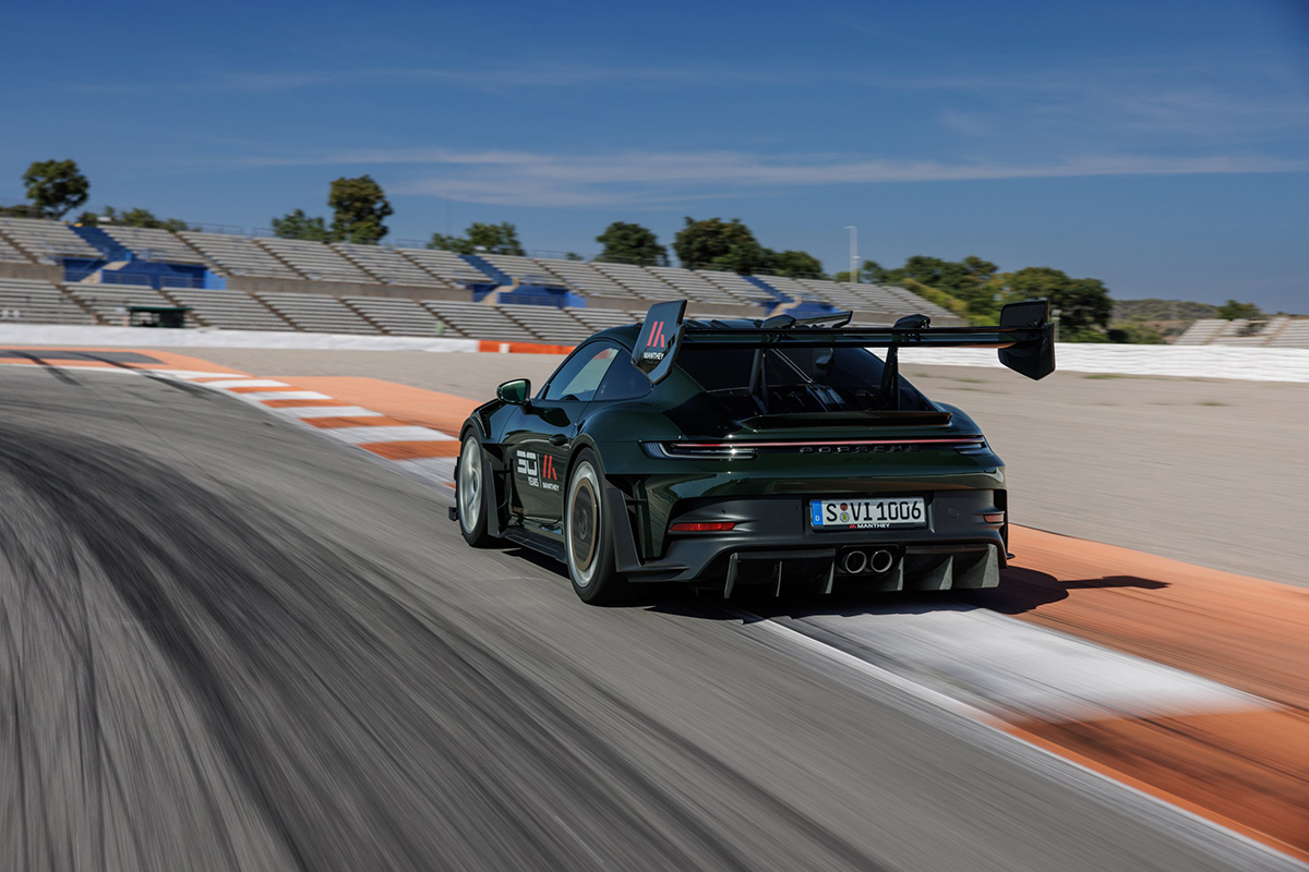 2026 Porsche 911 GT3 RS Manthey Kit