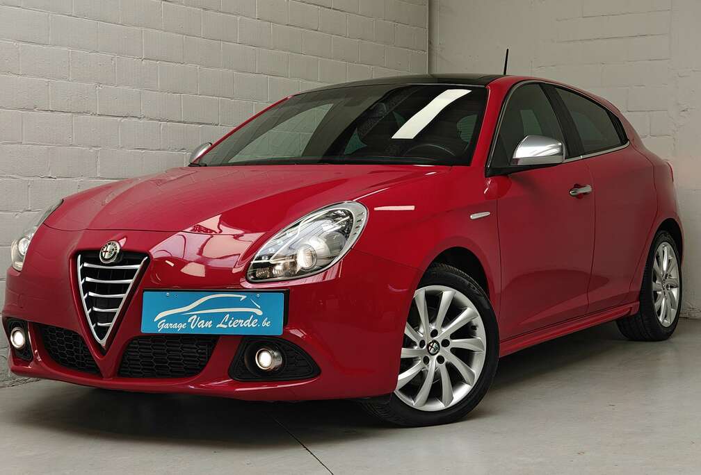Alfa Romeo 2.0 JTDm Exclusive TCT - 175pk - Open&Panoramisch dak - Leder - PDC achter - BTW Wagen