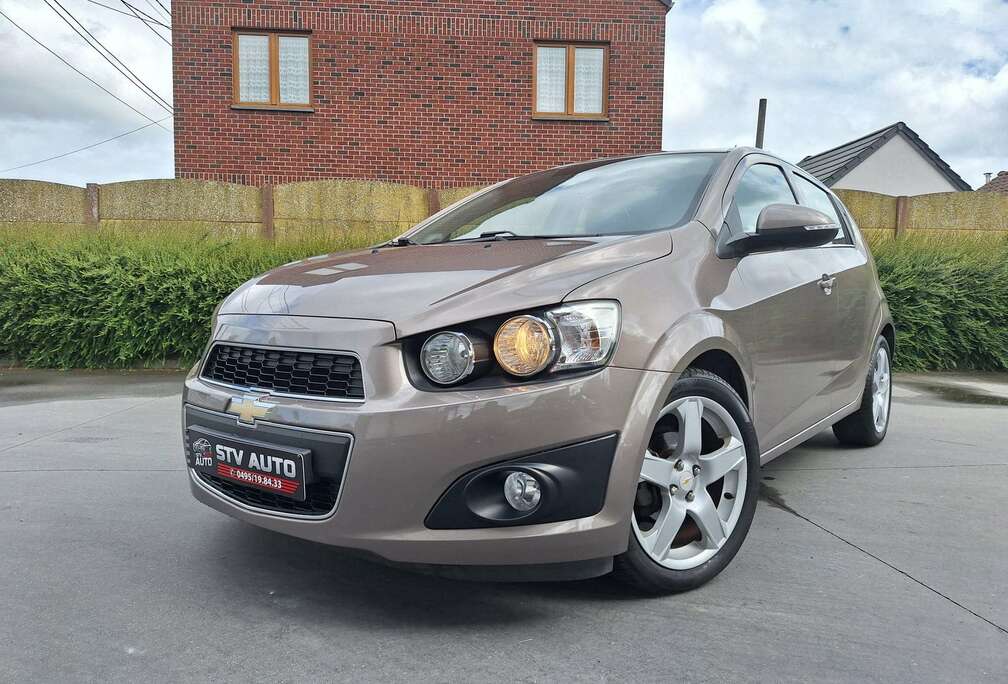 Chevrolet Chevrolet Aveo hatchback 1.4i LTZ /GARANTIE 12 MOIS/CAMERA/CAPTEURS
