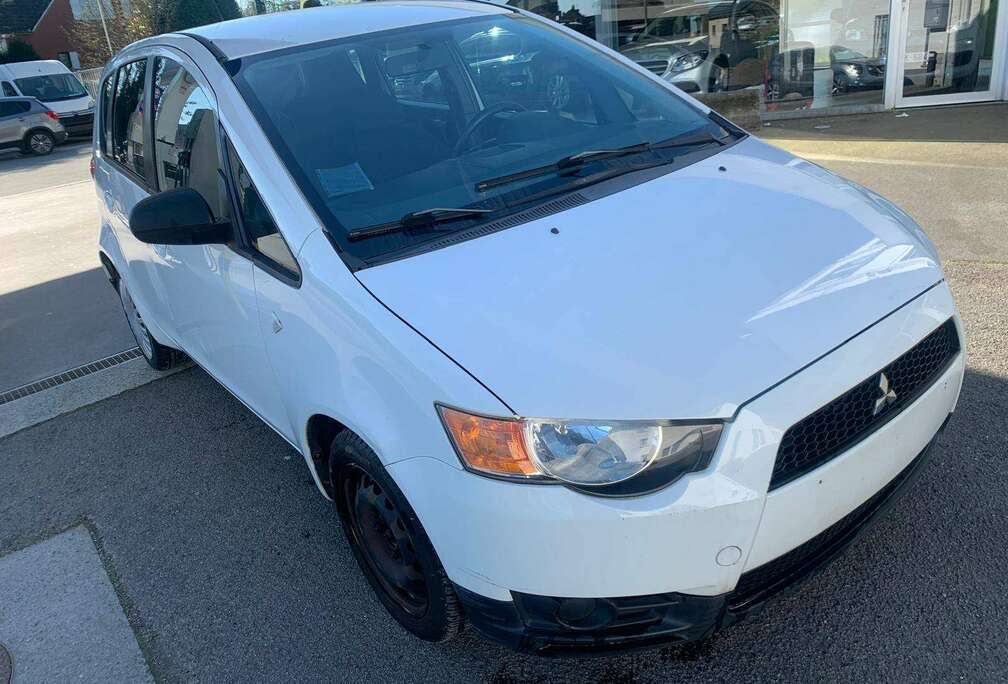 Mitsubishi Colt 1.1i 12v Insport