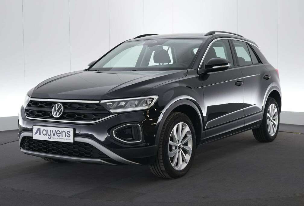 Volkswagen 1.5 TSI DSG Life Business LED GPS PDC CAM Carplay