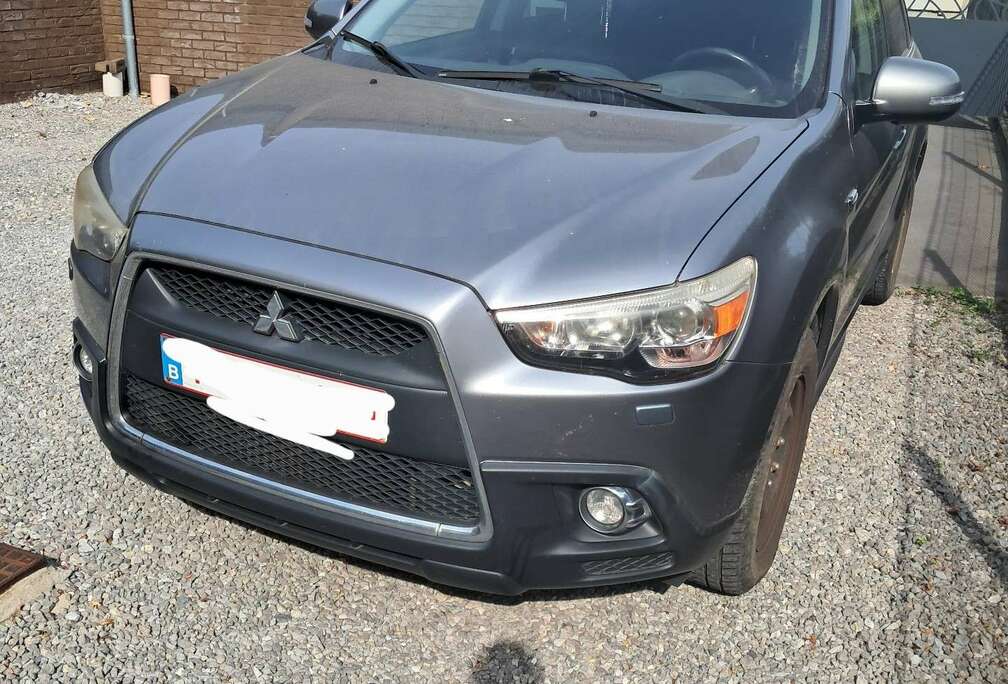 Mitsubishi 1.8 Di-D 2WD Instyle