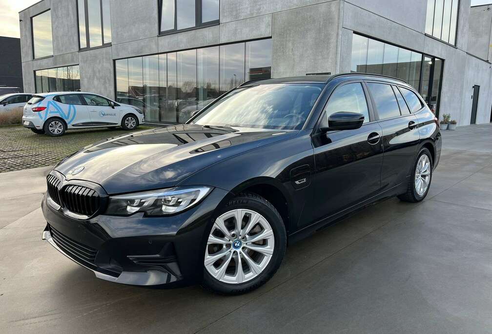 BMW 2022 PHEV/Benz-Elektriciteit/LED/Camera/Garantie