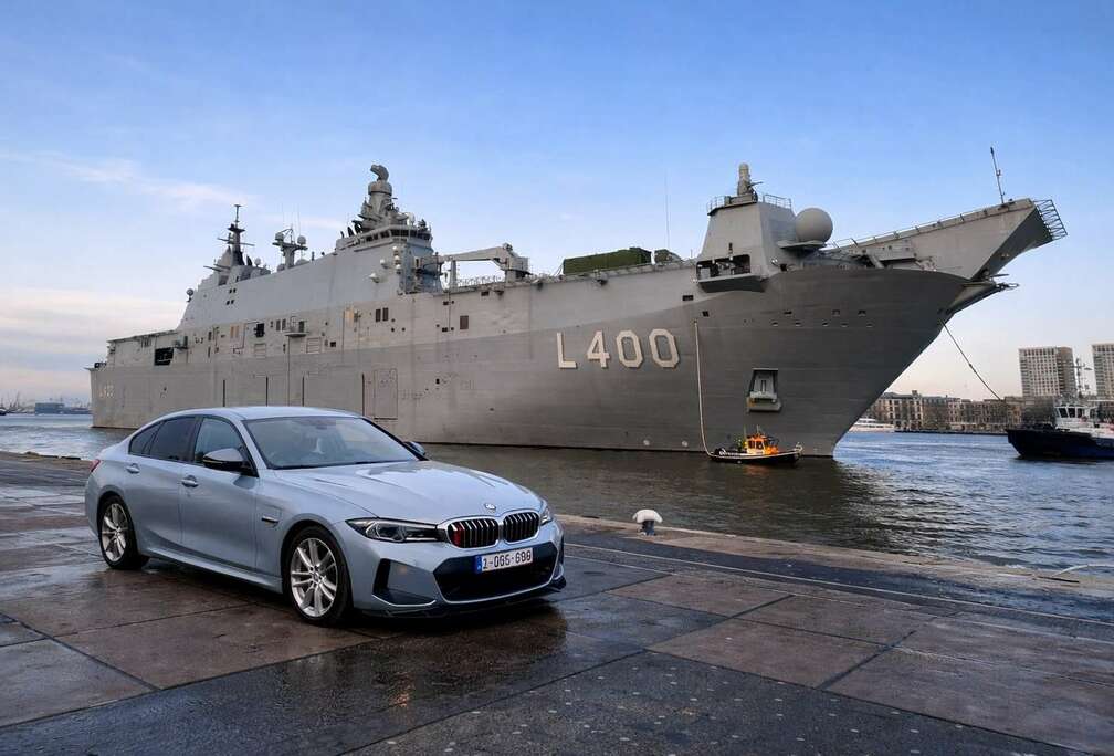 BMW 330e xDrive M Sport