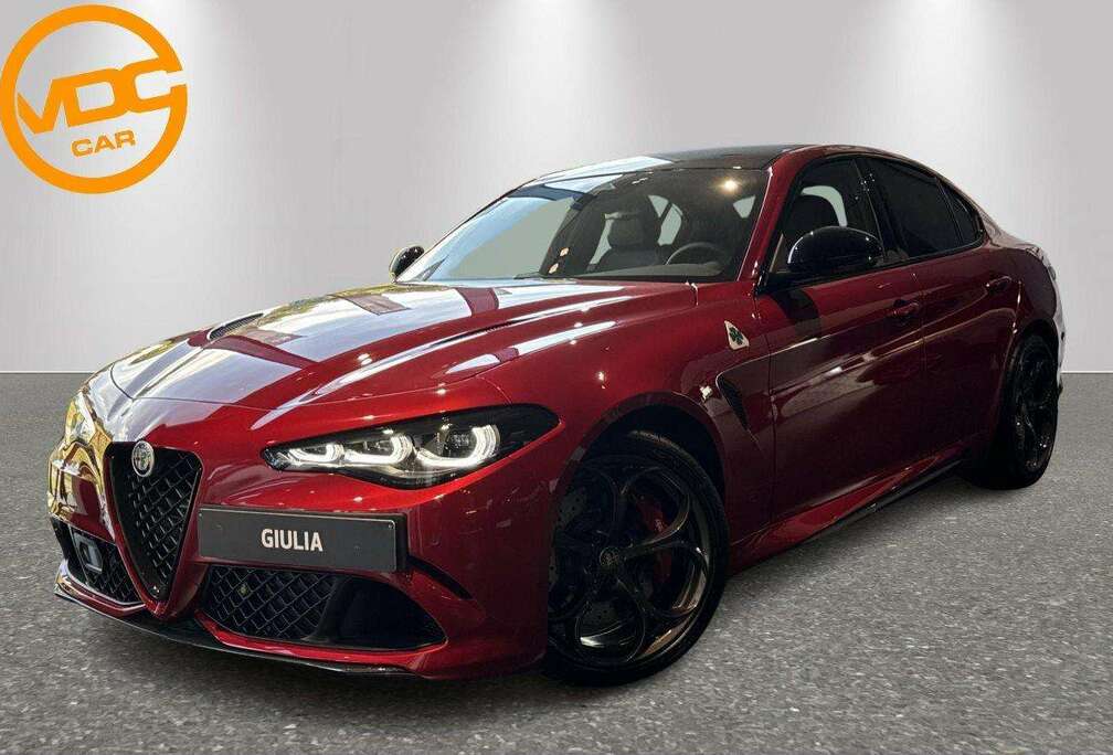 Alfa Romeo Quadrifoglio 2.9 V6 Bi-Turbo 520 Pk At8