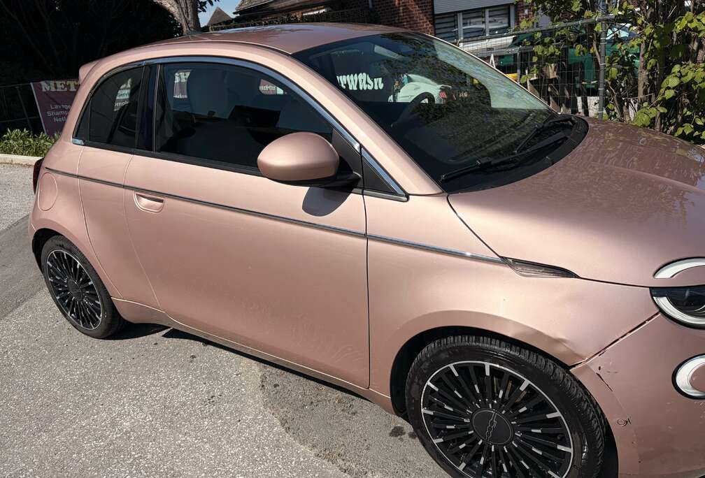 Fiat e-500 42 kWh Passion 3 1
