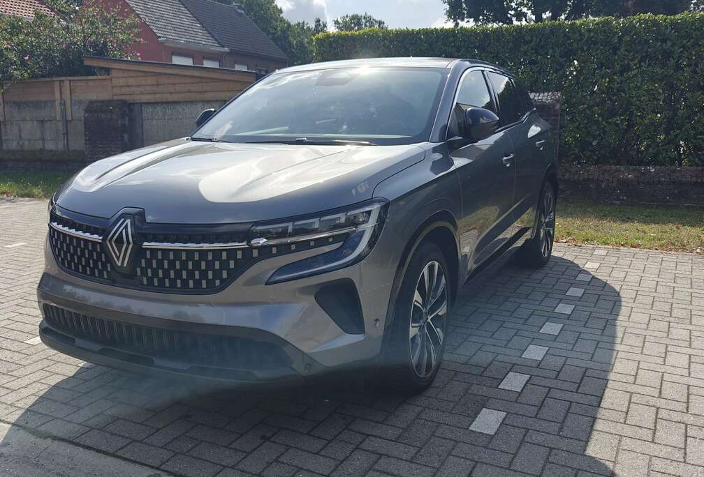 Renault Techno E-Tech Full Hybrid 200