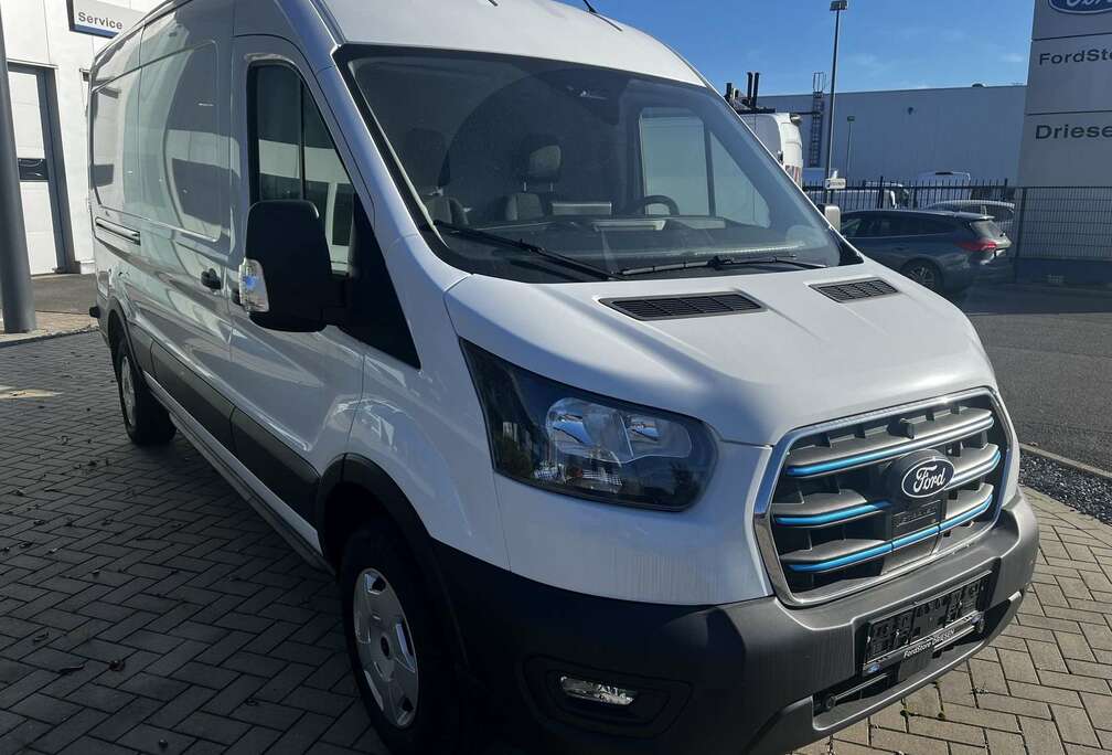 Ford 350L L3H2 Electric 92kWh Trend RWD automaat
