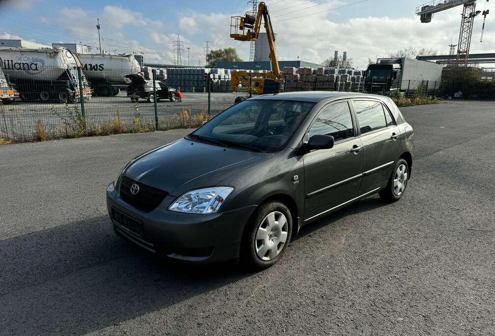 Toyota 1.6i VVT-i 16v Linea Luna AIRCO CLIMATISÉ