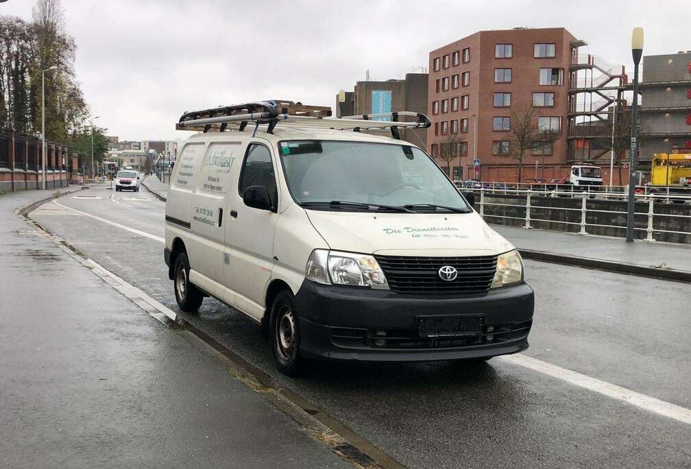 Toyota 2.5 Turbo D-4D LX