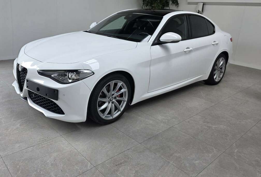 Alfa Romeo 2.2 Diesel AT8 Sprint