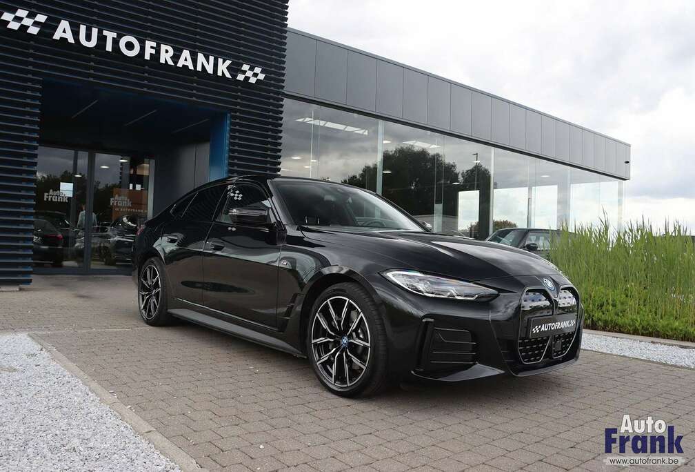 BMW 40 / M-SPORT / HEAD-UP / CAMERA / VERW ZETL / 19\