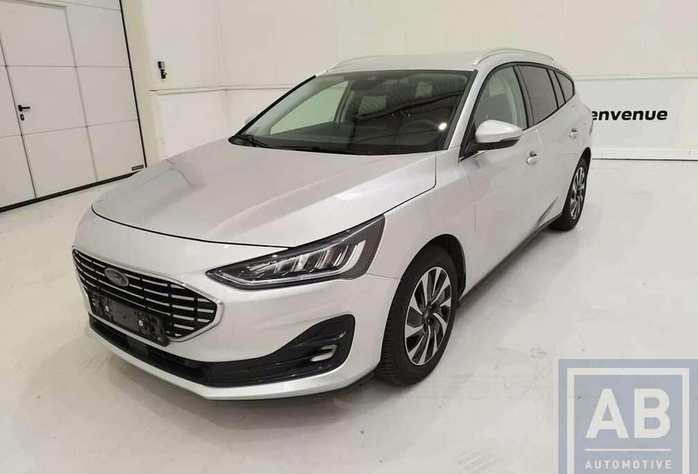 Ford * Titanium - Clipper - Benzine *