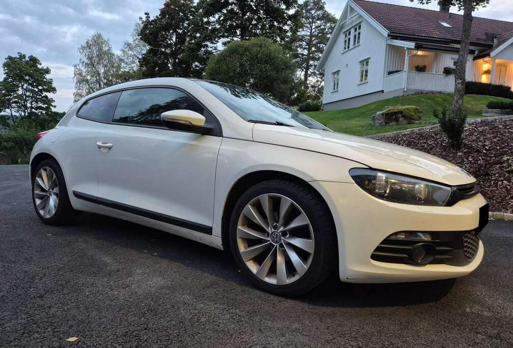 Volkswagen Scirocco 2.0 CR TDi DPF
