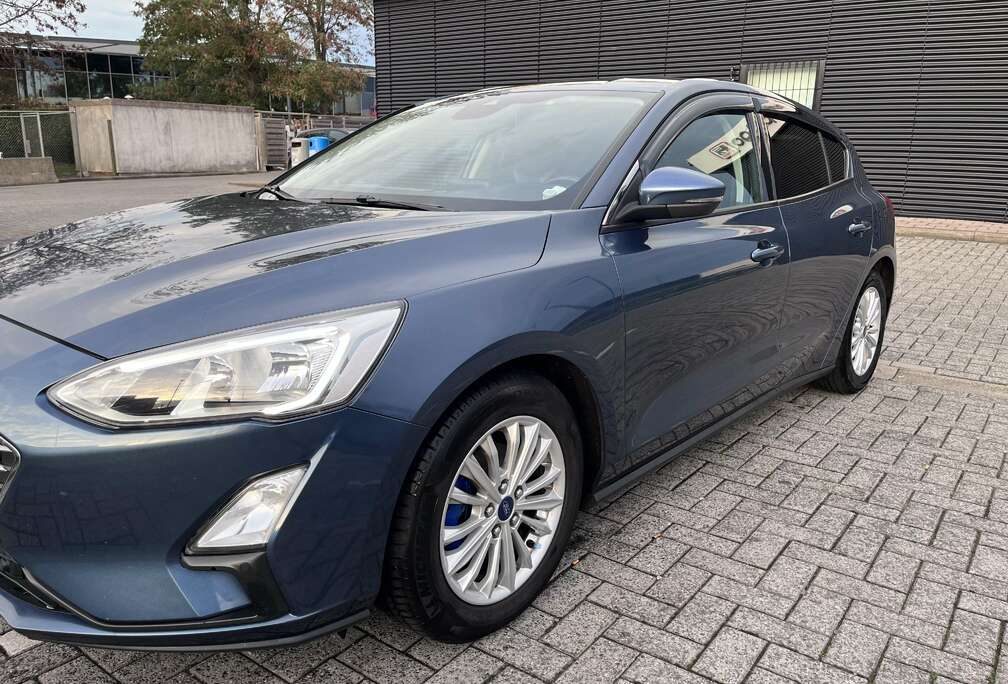 Ford 1.0 EcoBoost Titanium Business