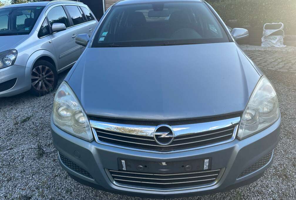 Opel Astra 1.7 CDTi Cosmo FAP