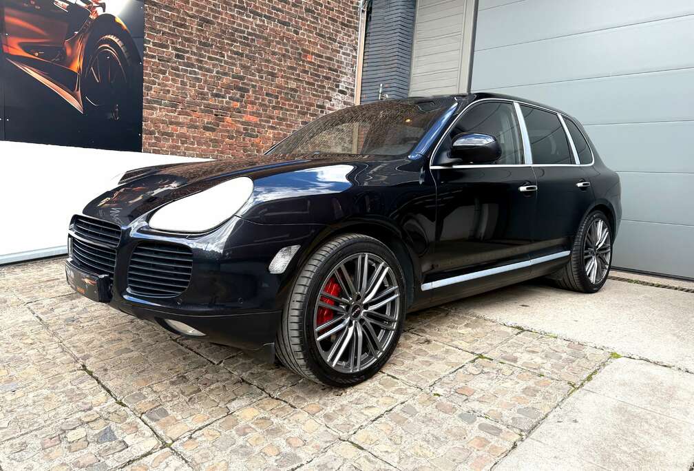 Porsche 4.5 Turbo V8 Tiptronic S