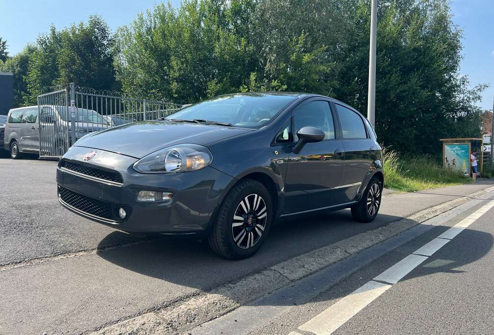 Fiat 1.2i Young AIRCO 75000kmPETIT BUDGET CRÉDIT100%