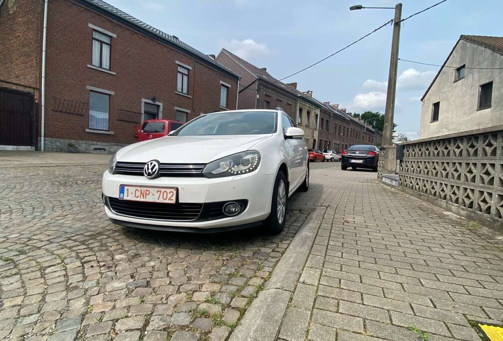 Volkswagen SW 2.0 CR TDi Highline DPF 180000km pret a immatri