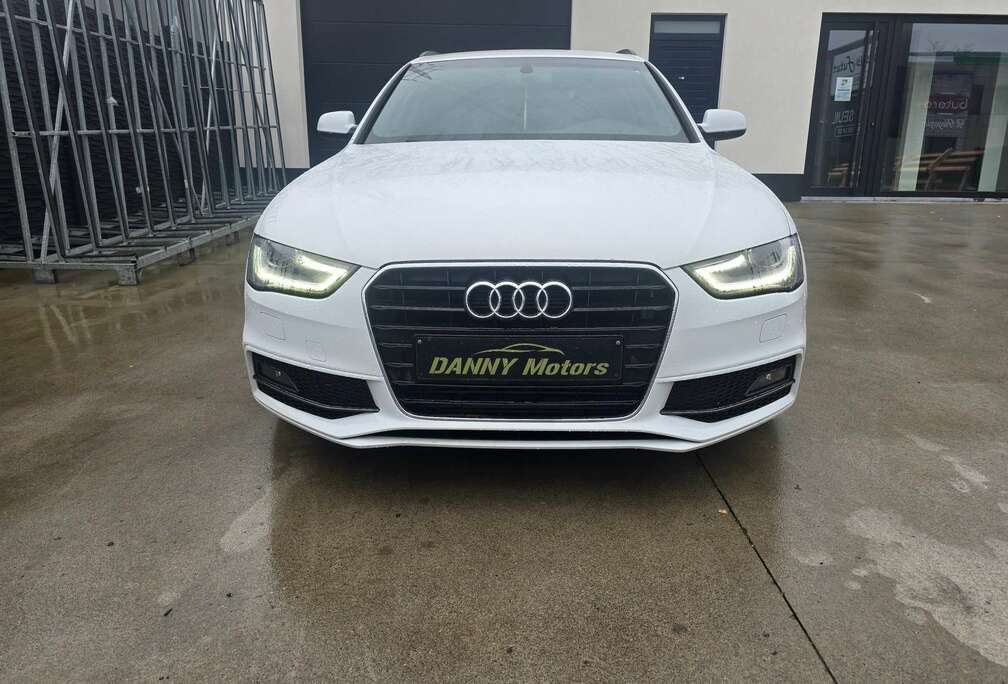 Audi A4 Avant 2.0 TDi S line** PRETE IMMATRICULER**