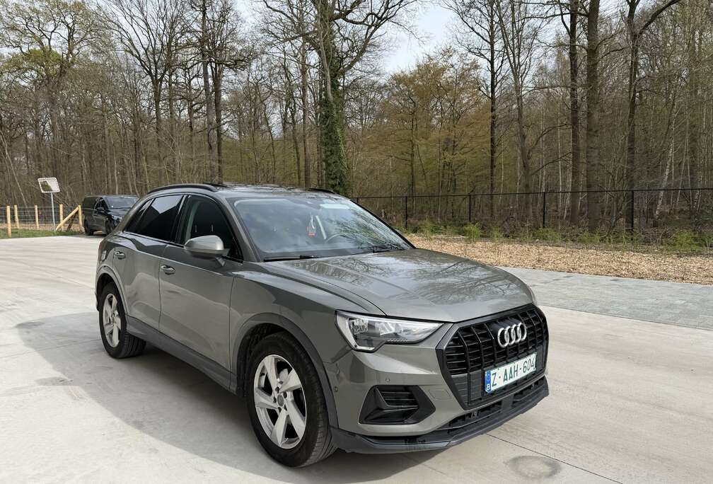 Audi Q3 35 TDi S tronic *** FULL OPTION ****