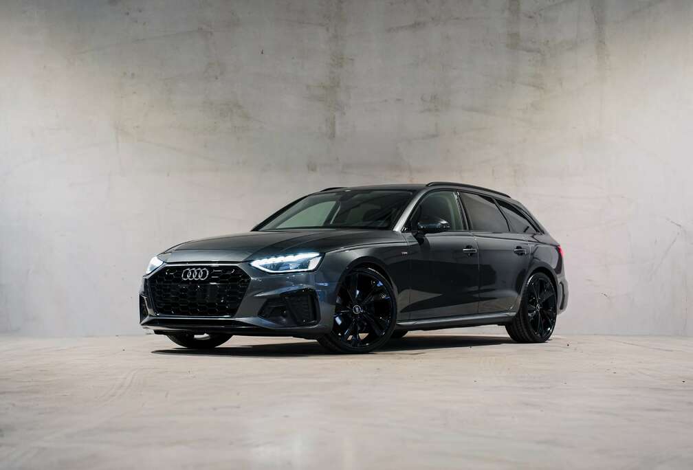 Audi  S-LINE  BLACK PACK LOOK RS  CARPLAY TVA