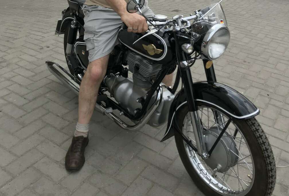 Simson Sport 250cc 4t à cardan 4 vitesses