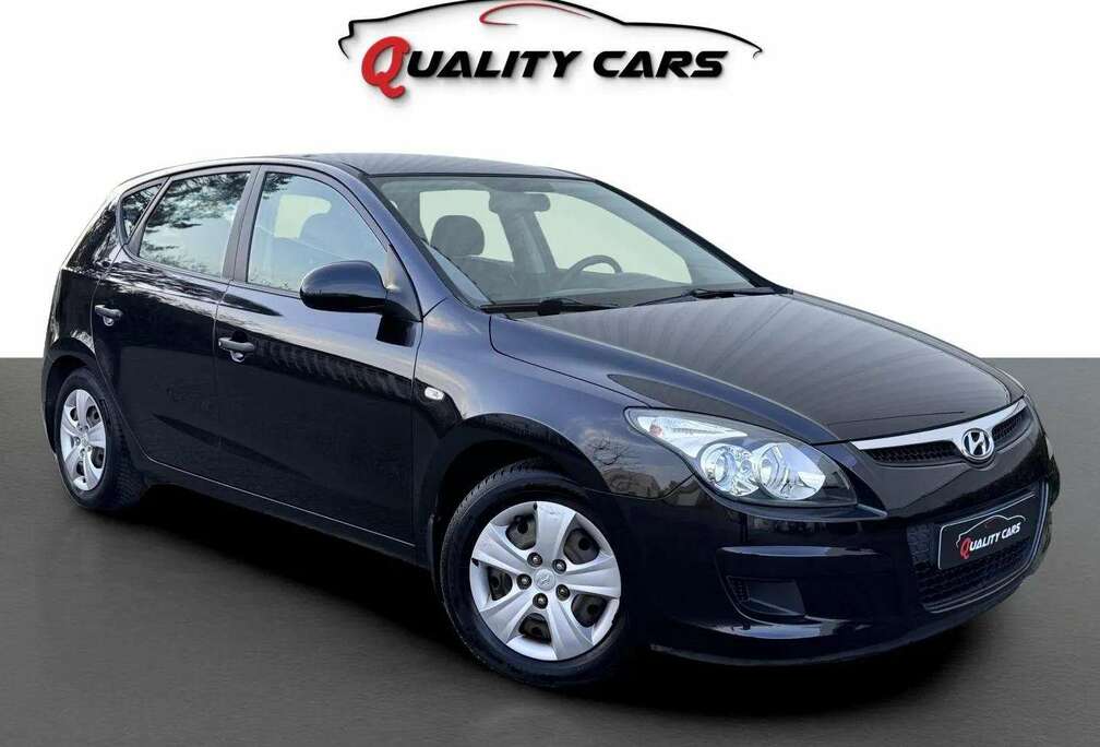 Hyundai i30 1.4i  116.000 KM  Navi  CarPlay  Garantie