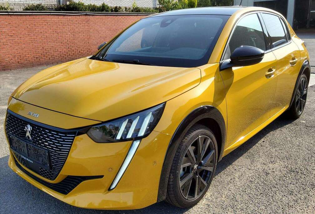 Peugeot 208 PureTech 100 GT Pack