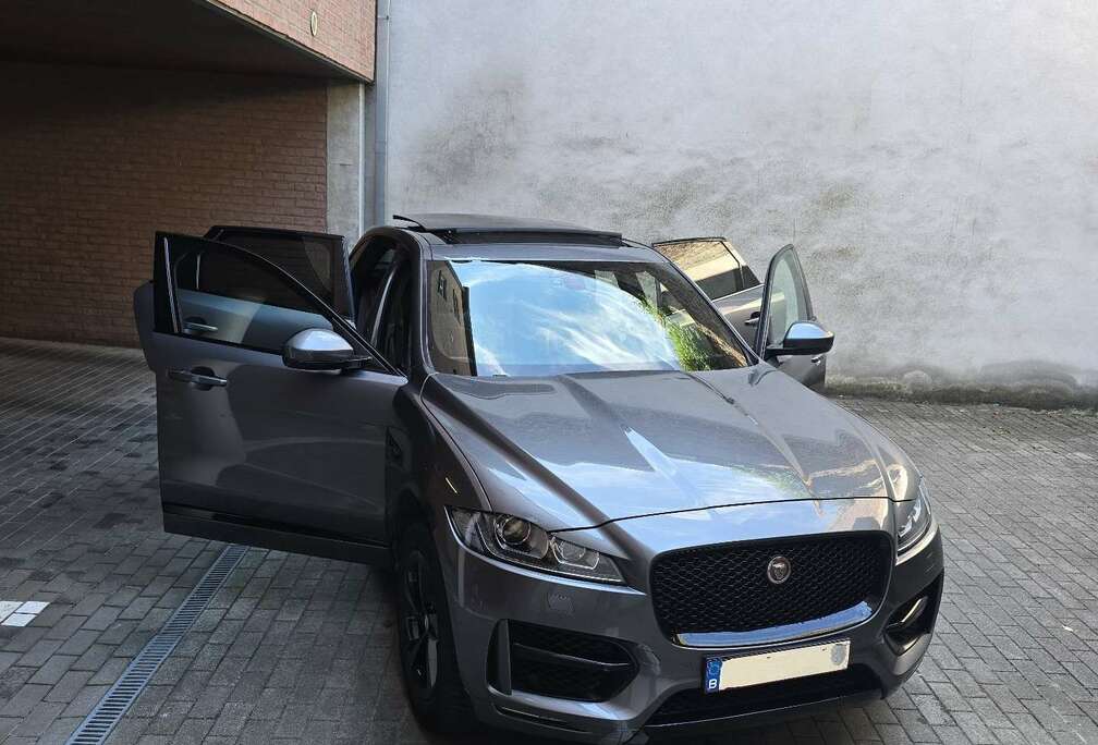 Jaguar 25t AWD R-Sport