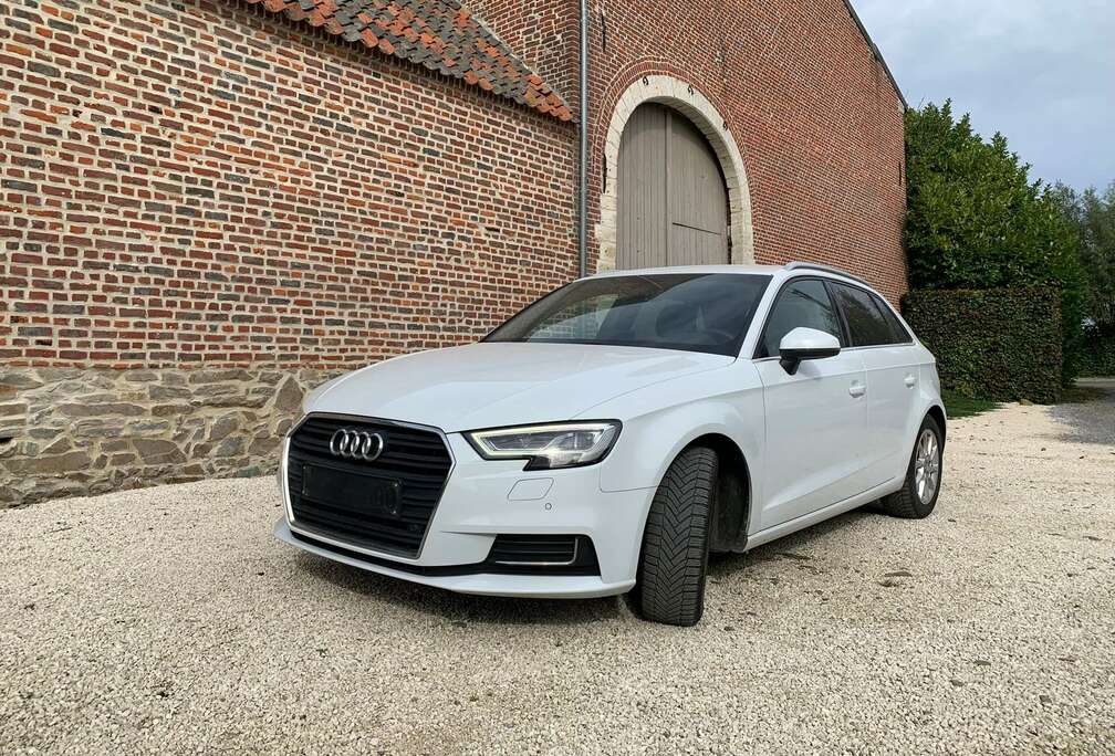 Audi Sportback 35 TFSI ACT Design (EU6d-TEMP)