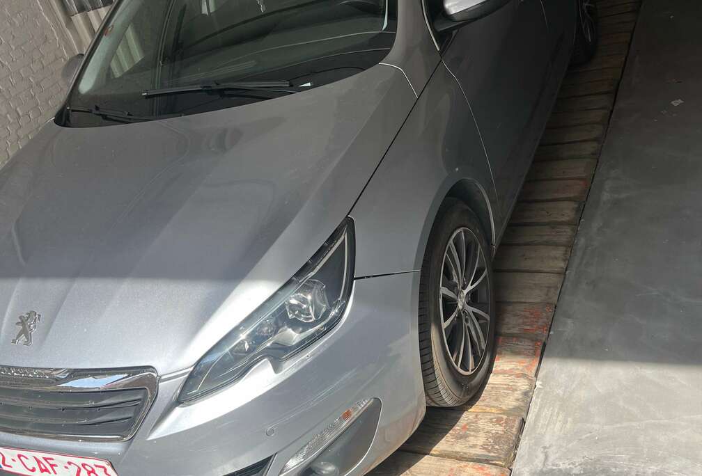 Peugeot 308 1.6 THP Allure
