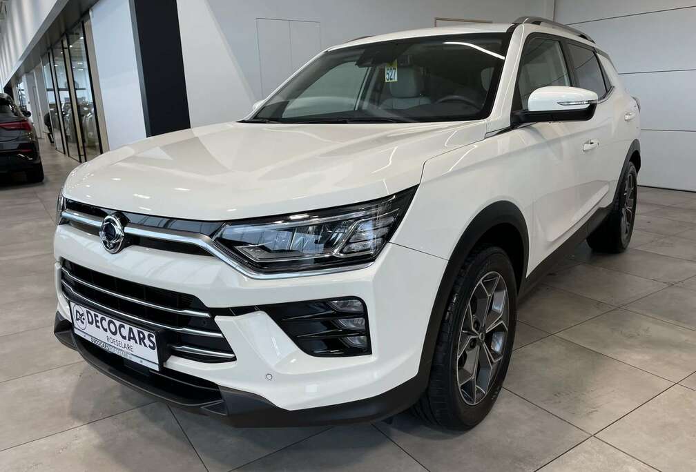 SsangYong T-GDI Sapphire 2WD AUT / Full option /