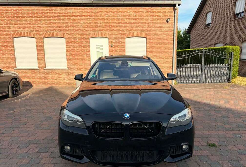 BMW Touring 530d 245ch Sport Design A