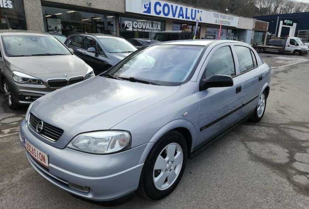 Opel 1.6i XE 16v Elegance