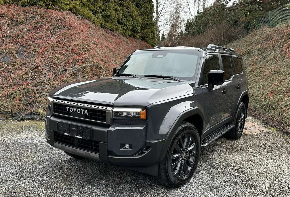 Toyota 2.8 D-4D VX-L /7PL. /TVA /Full options/JBL/Pano.