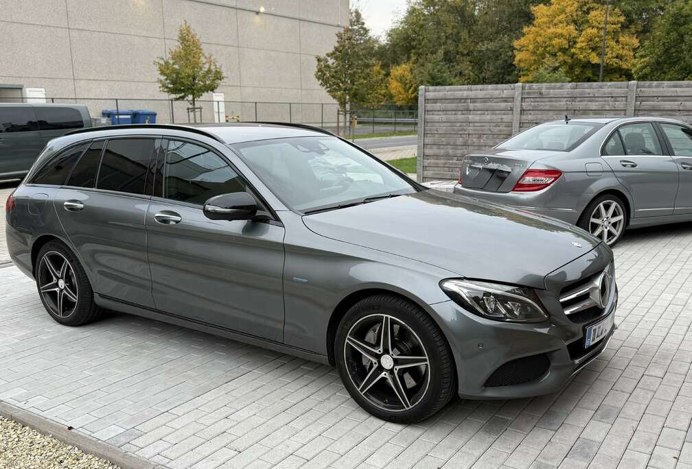 Mercedes-Benz e Plug-In Hybrid 279PK AMG Full Option