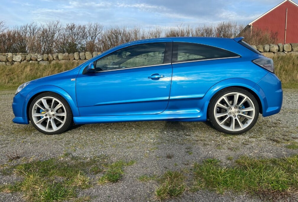 Opel Astra OPC 2.0 CDTI Enjoy