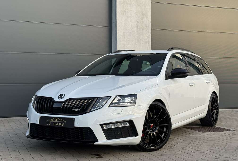 Skoda RS 2.0 TFSI - DSG