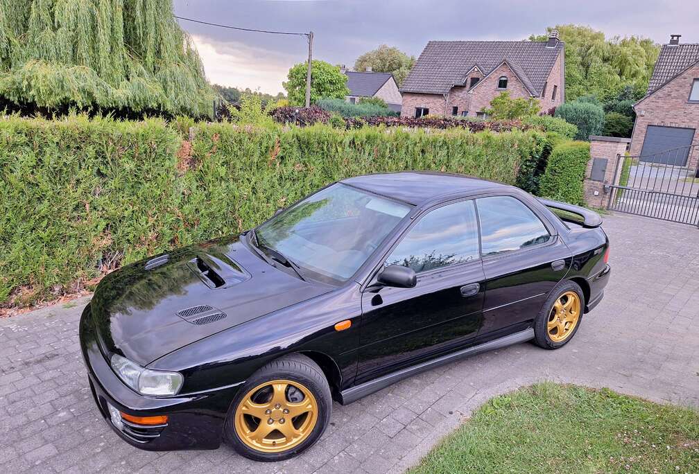 Subaru 2.0 Turbo GT AWD Black Version