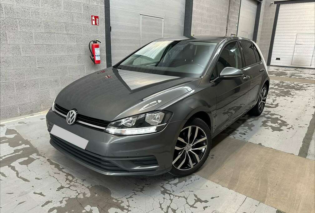 Volkswagen Golf 1.6 CR TDi BMT Highline DSG