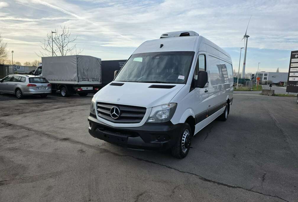 Mercedes-Benz 519 (Stock ID 78808)