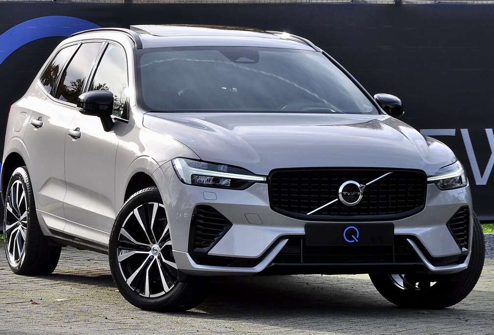 Volvo XC60 T6 AWD PLUG IN ULTIMATE BLACK EDITION PANO HK